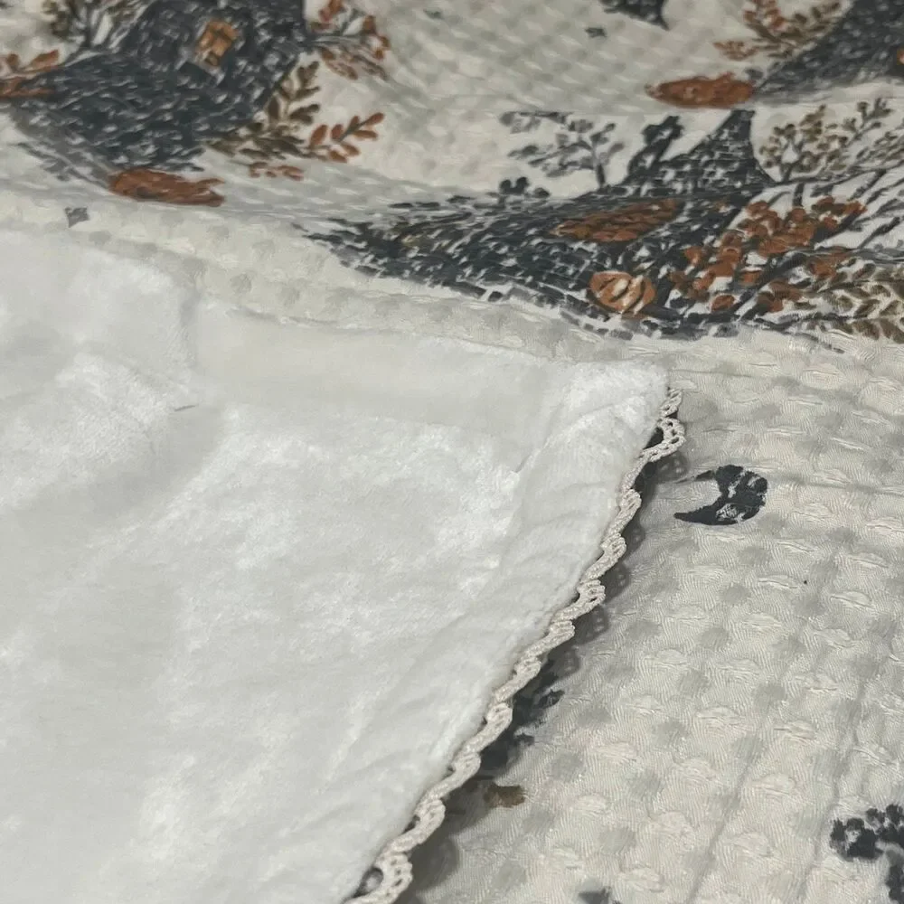 Envogue Halloween Haunted House Waffle Gauze Lace Reversible Plush Throw Blanket
